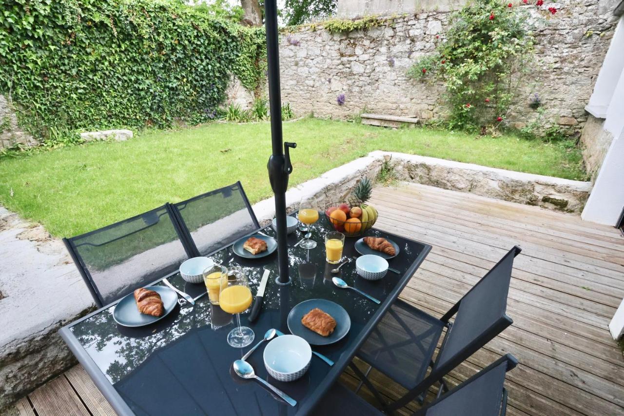 Apartamento L'Atelier Et Sa Terrasse Pontivy Exterior foto