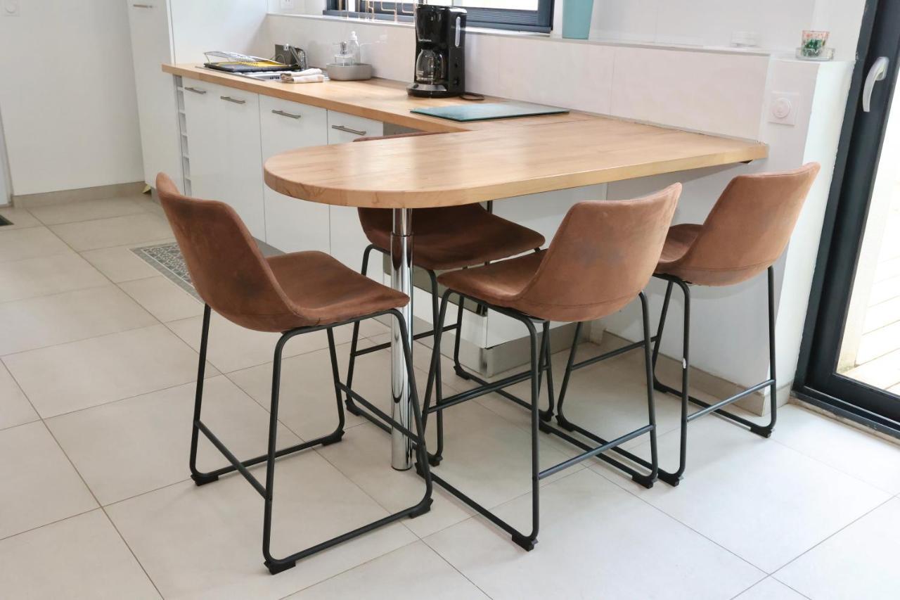 Apartamento L'Atelier Et Sa Terrasse Pontivy Exterior foto